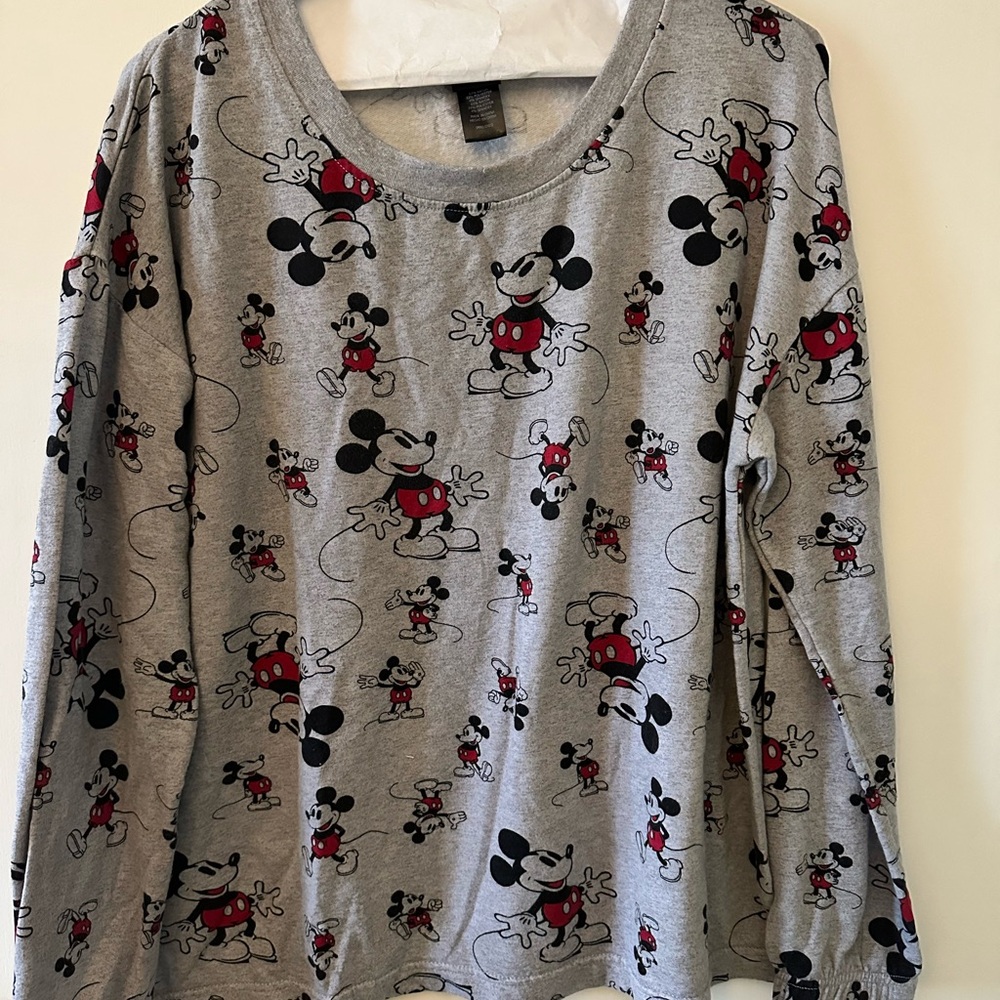 Disney Heather Gray Long Sleeve Top